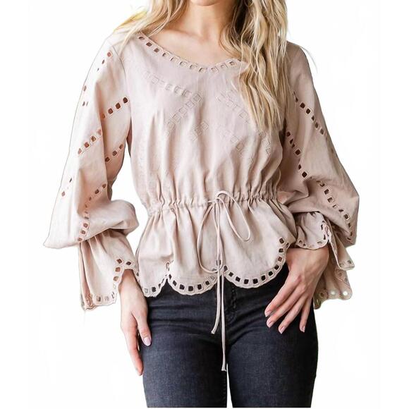 OLI & HALI Tops - NEW OLI & HALI coco peasant top in beige